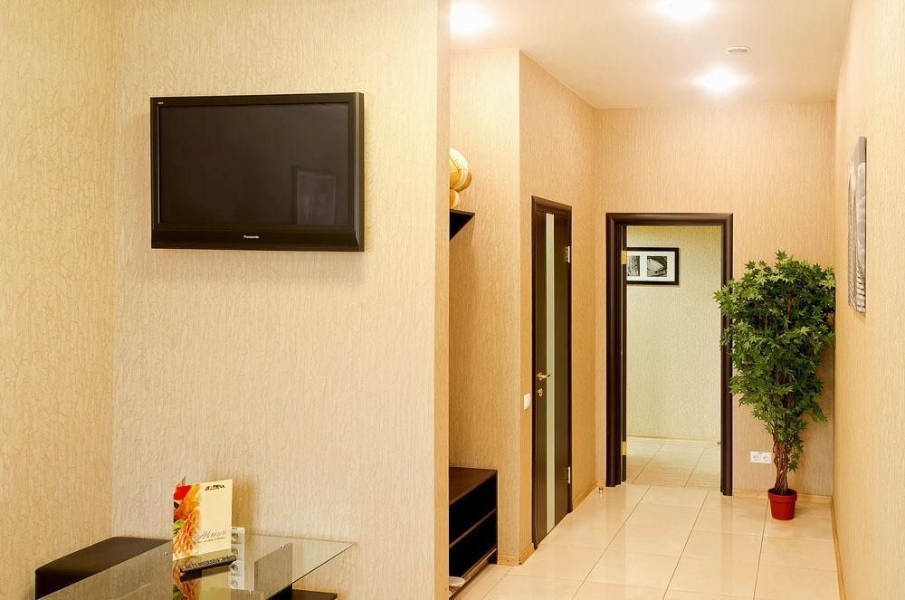 Hotel 8Th Mile Днепр Экстерьер фото